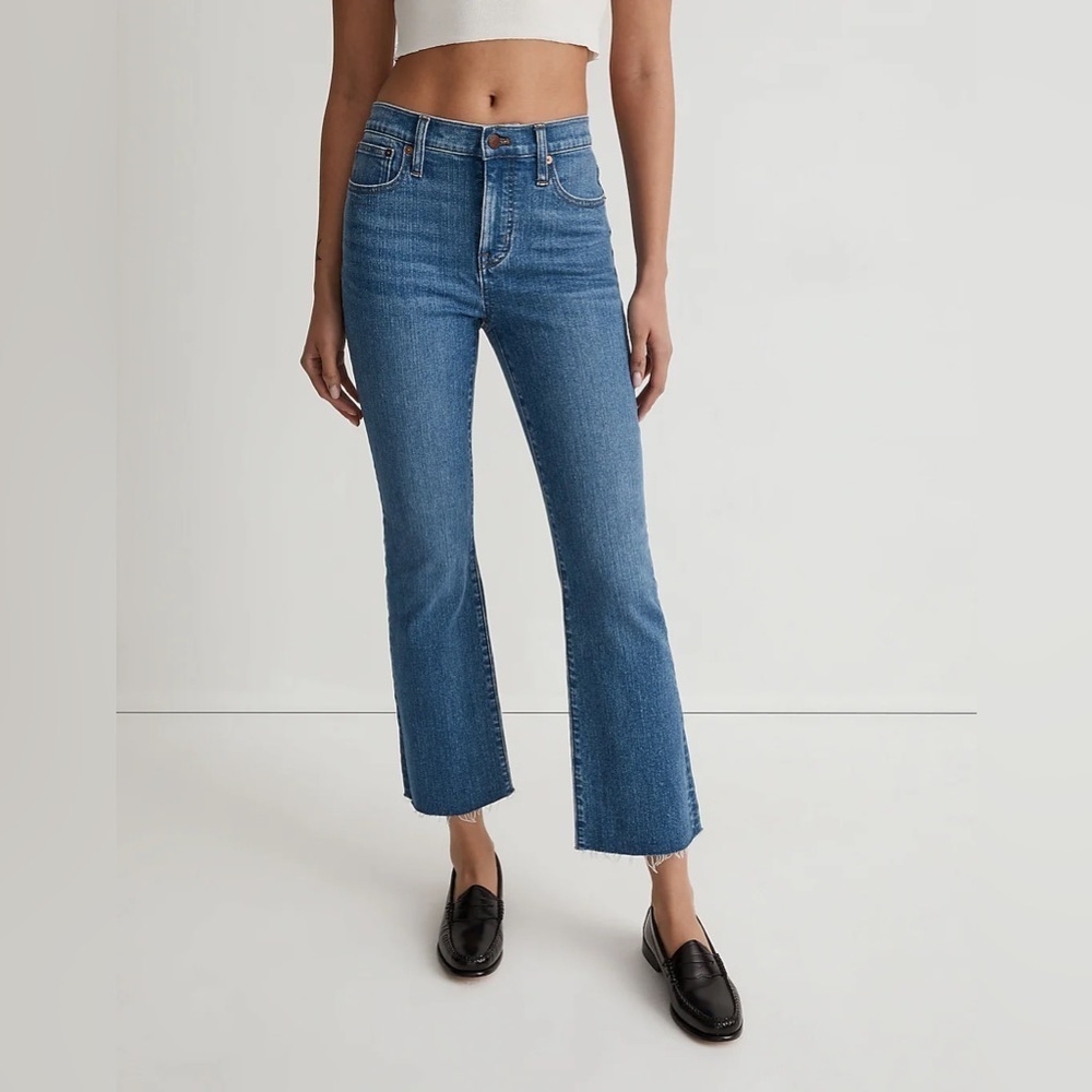 Madewell Kick Out Crop Jeans in Cherryville Wash